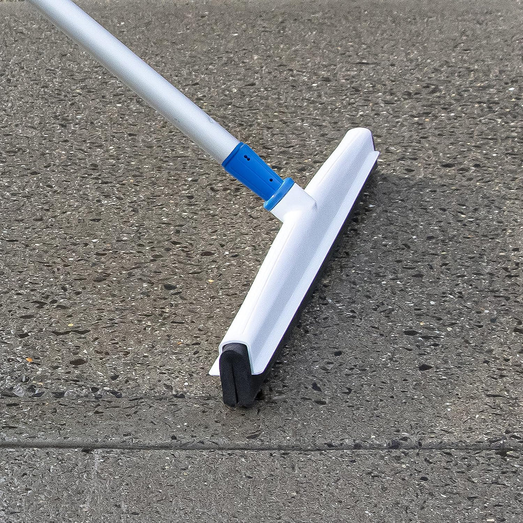 22" Uneven Surface Floor Squeegee with 60" Aluminum Pole, Pack of 2 D736731