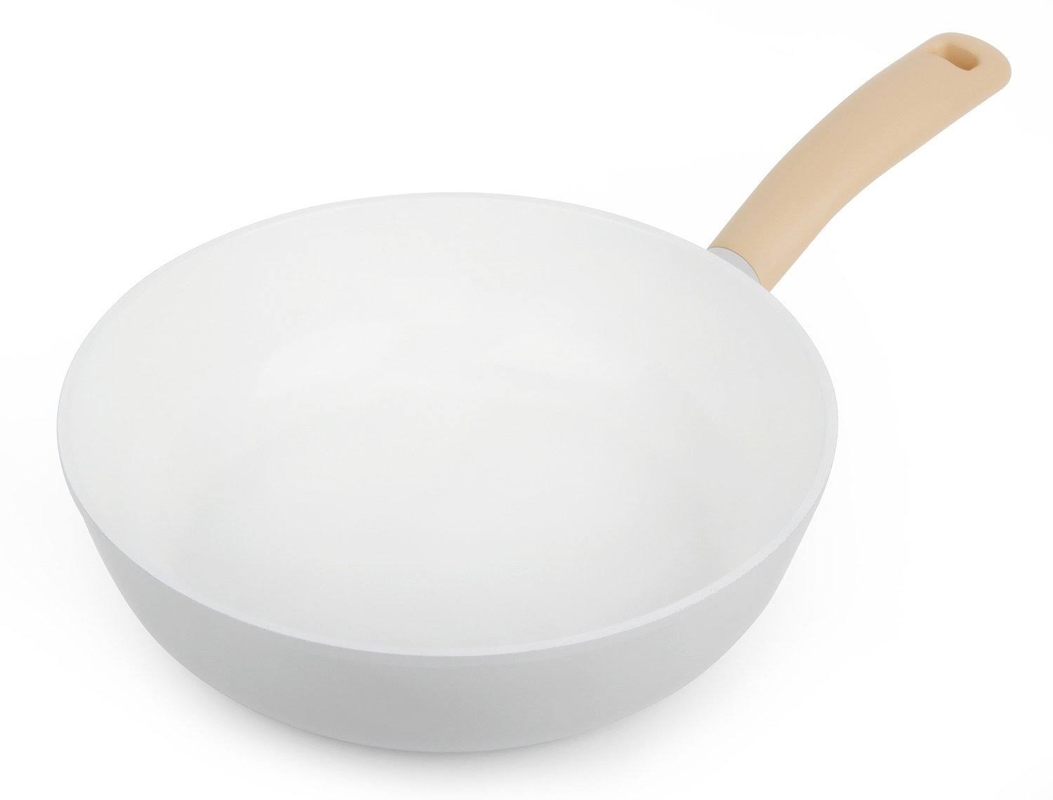 9.5-Inch Cast Aluminum Frying Pan with Soft-Touch A825208