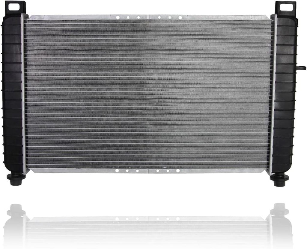Radiator for 99-07 Chevrolet Silverado GMC Sierra Pickup V8 4.8/5.3L Without Rear A/C, 28'' Core Size O542