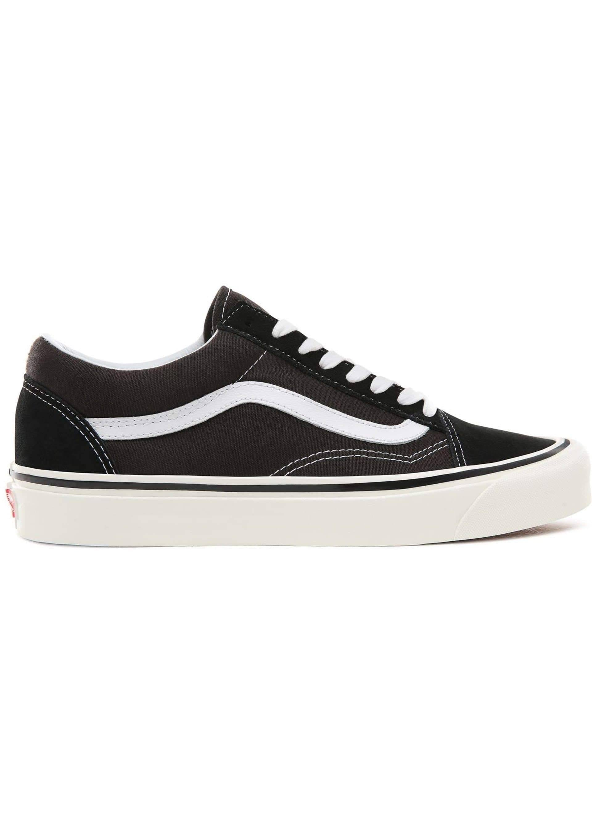 Black Vans Old Skool Shoes X26142