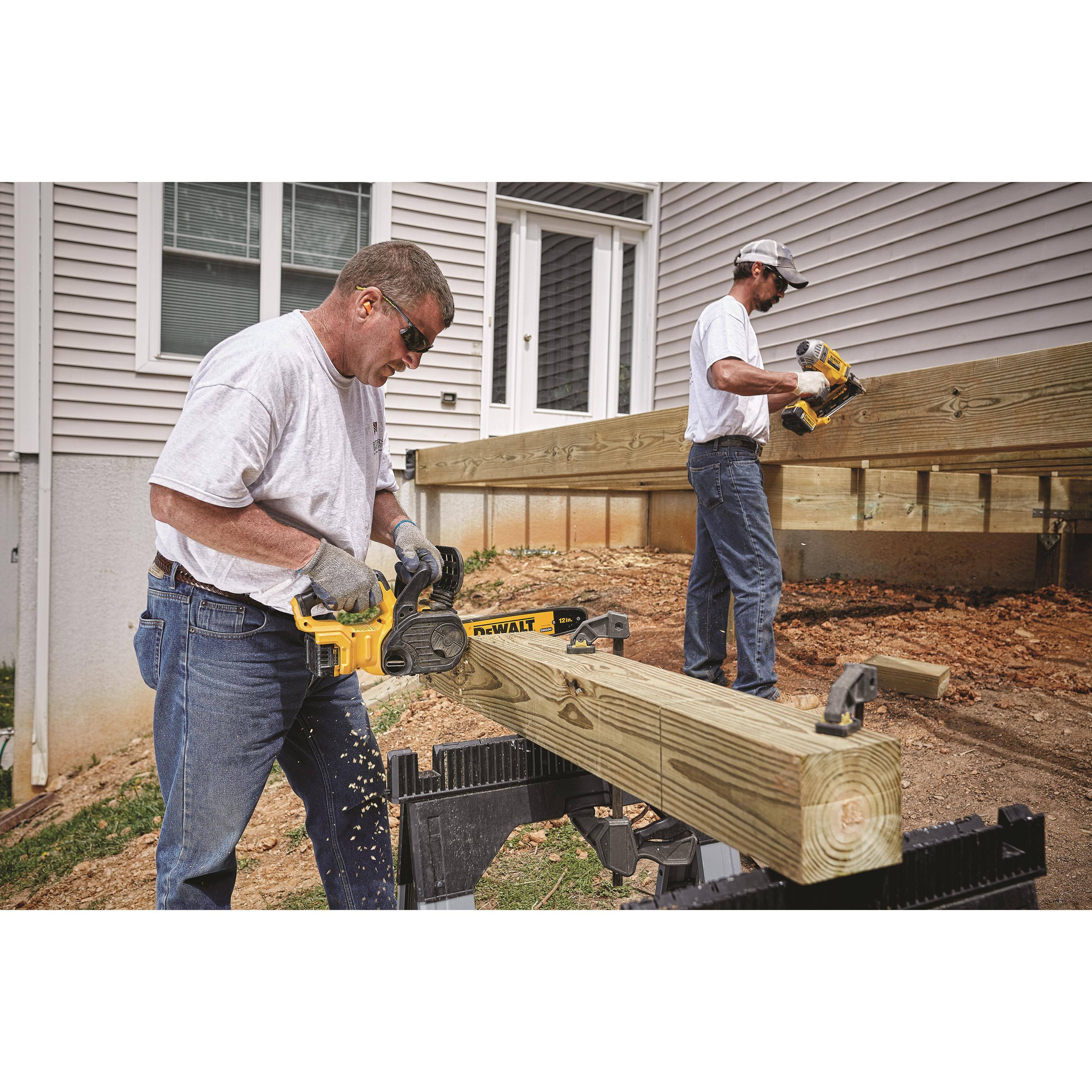 20V Max Compact Cordless Chainsaw Kit L750307
