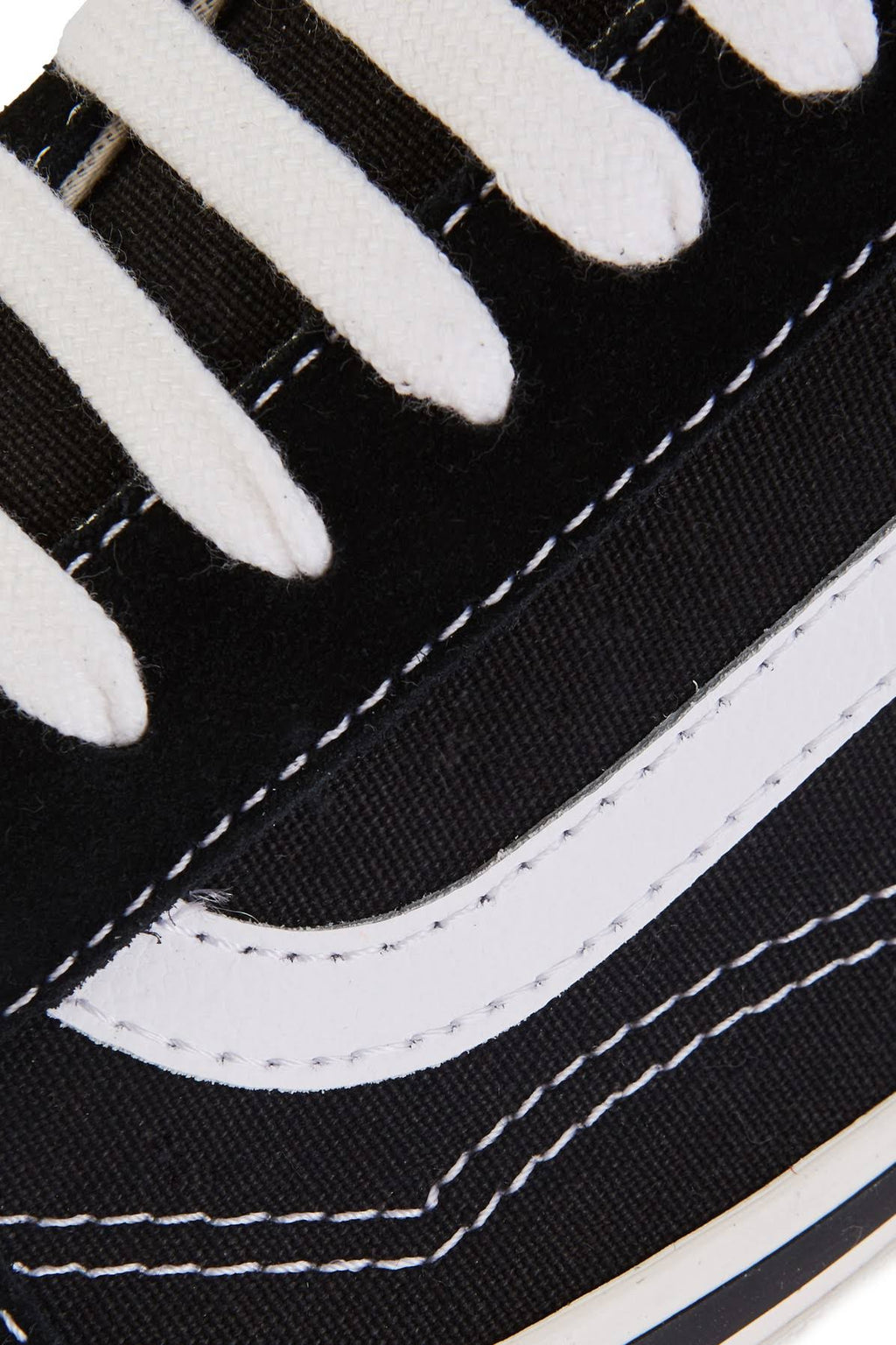 Black Vans Old Skool Shoes X26142