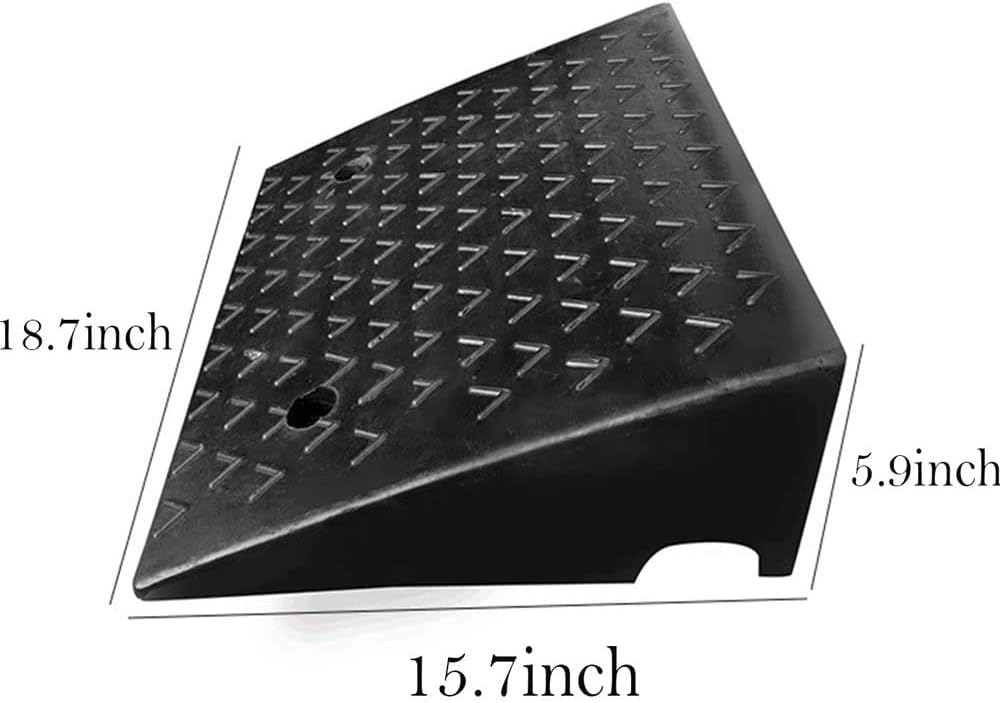 5.9'' Rise Rubber Curb Ramp 10 Tons Car Slope Ramp 5.9 x 15.7 x 18.7in P5795