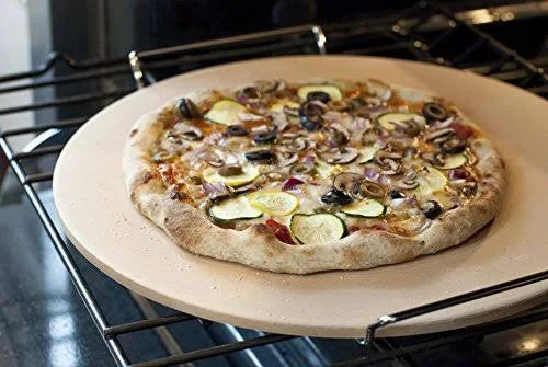 Round Pizza Stone with Wire Frame P7605