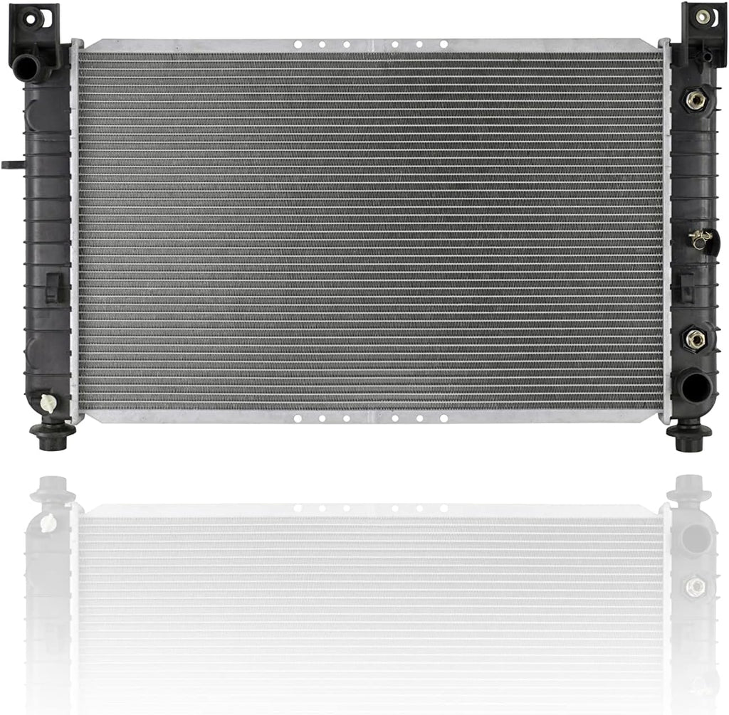 Radiator for 99-07 Chevrolet Silverado GMC Sierra Pickup V8 4.8/5.3L Without Rear A/C, 28'' Core Size O542