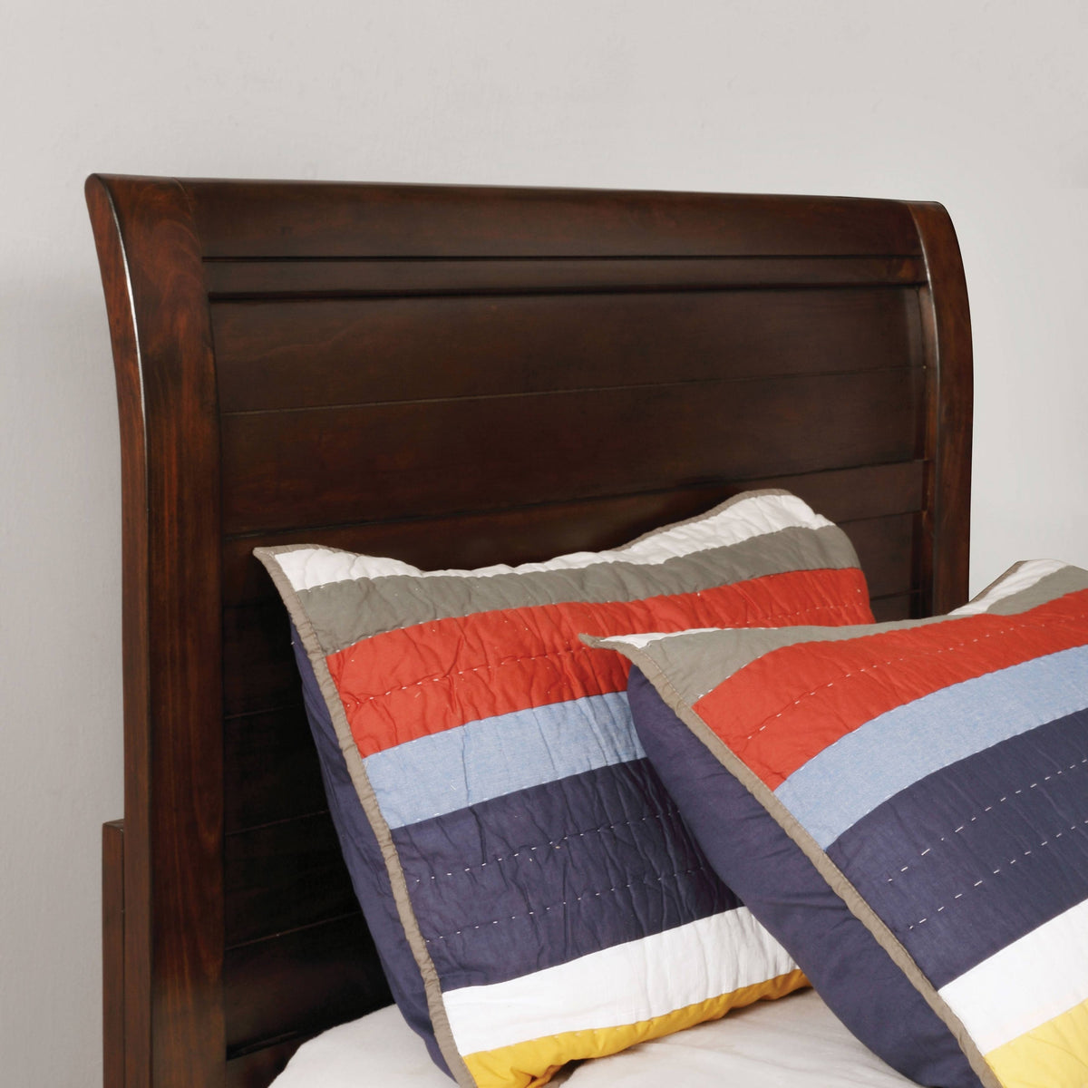 White Full Planked Bed L8512