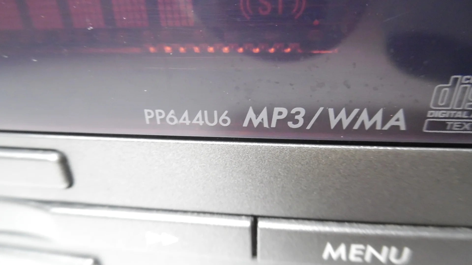 Pre-Owned 2009-2013 Subaru Forester 6 Disc CD MP3 Player Radio Receiver OEM B9394