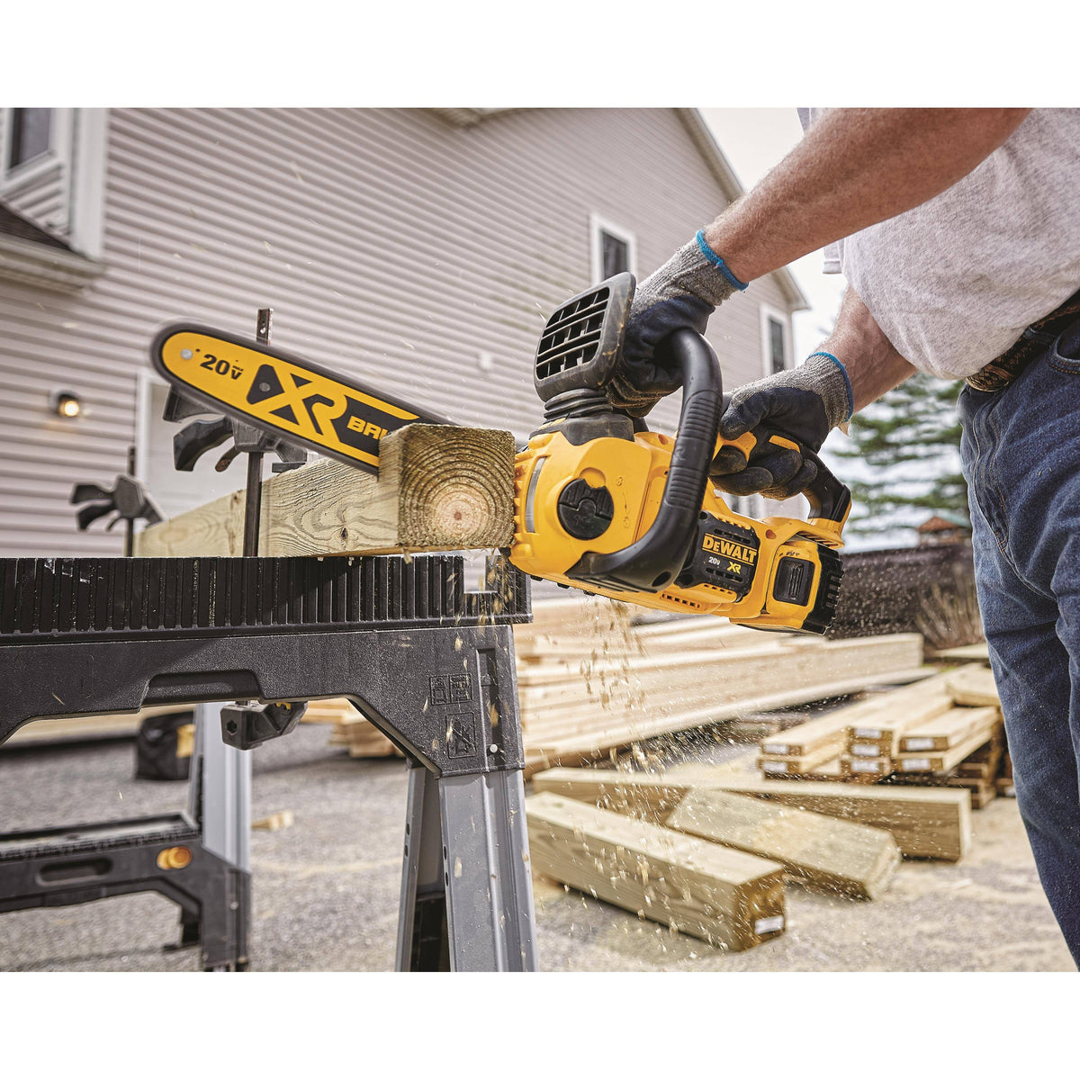 20V Max Compact Cordless Chainsaw Kit L750307