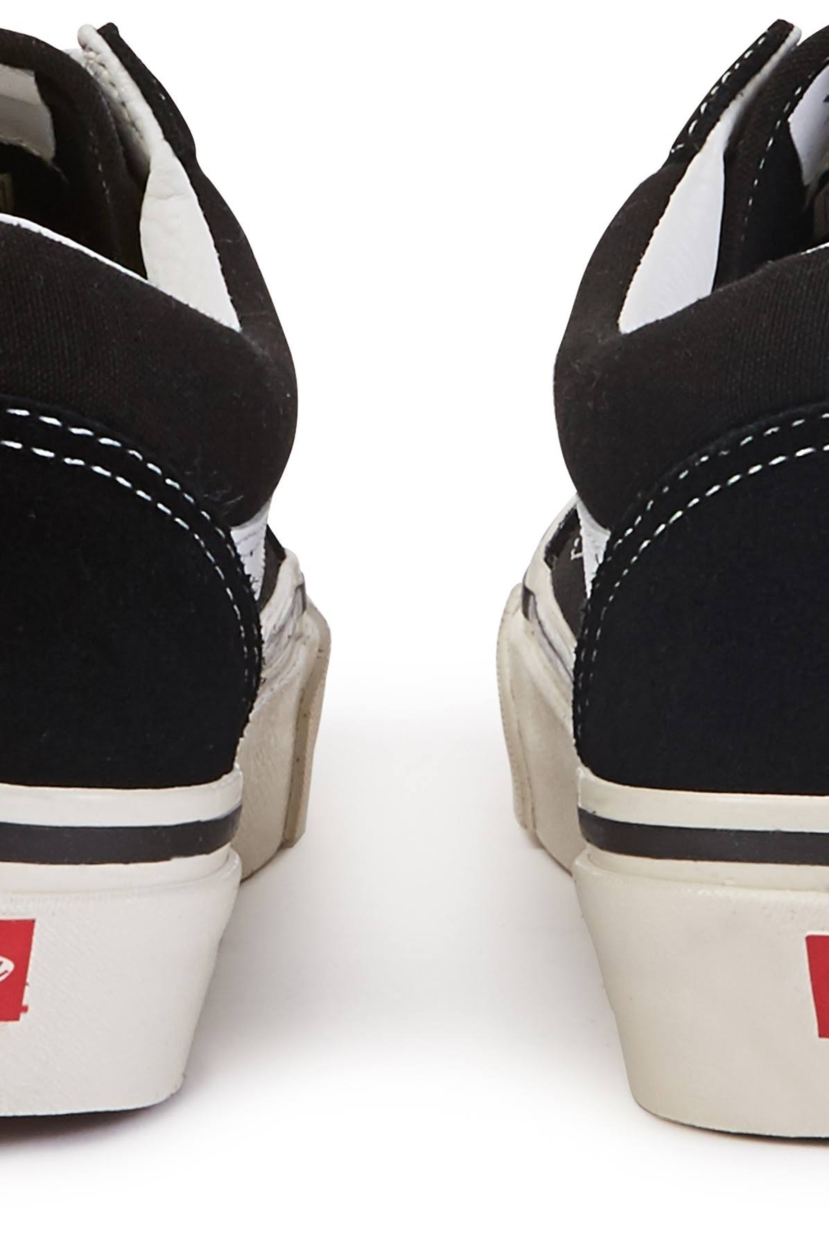 Black Vans Old Skool Shoes X26142