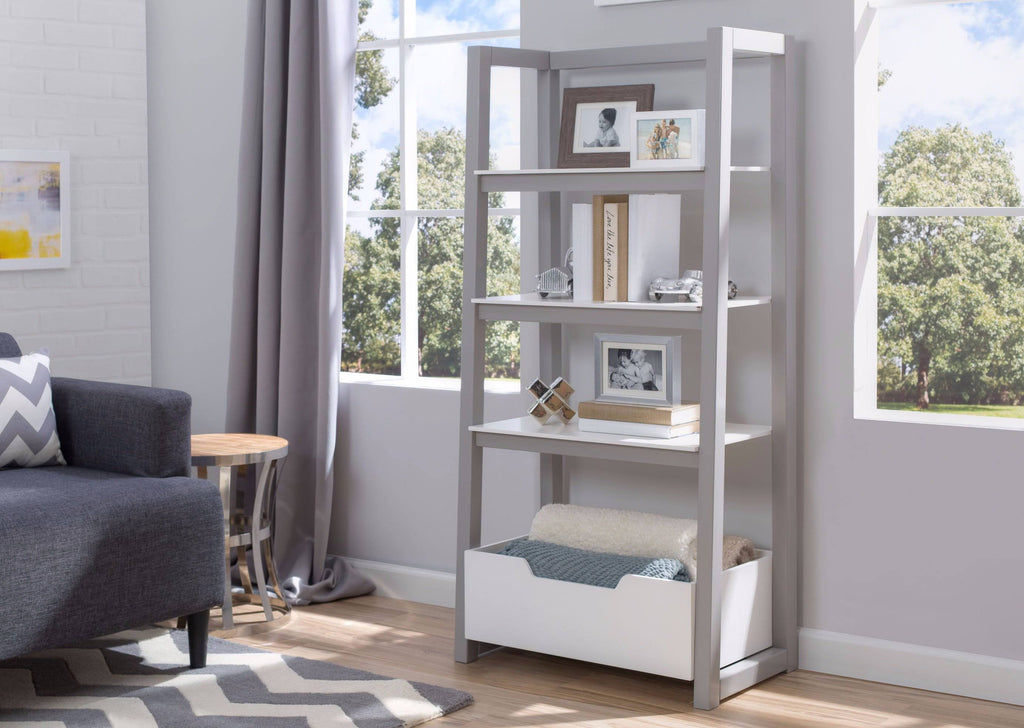 White Grey Ladder Shelf R8929
